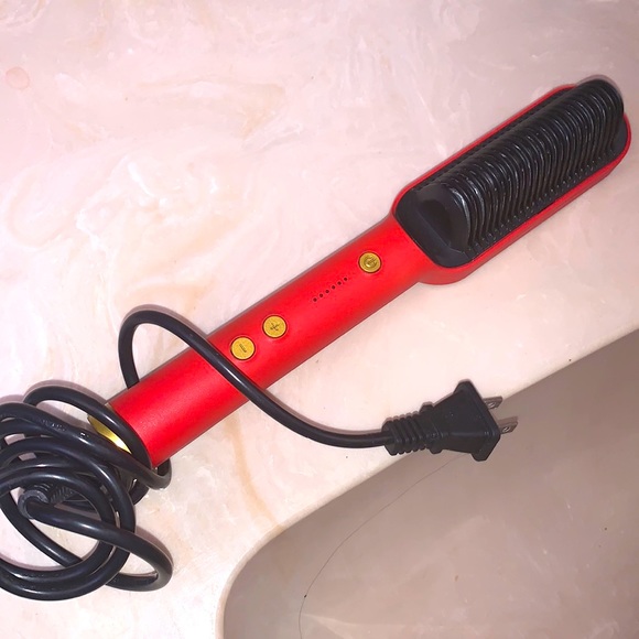 Hair straightener for quicker and precise styling - Picture 1 of 6